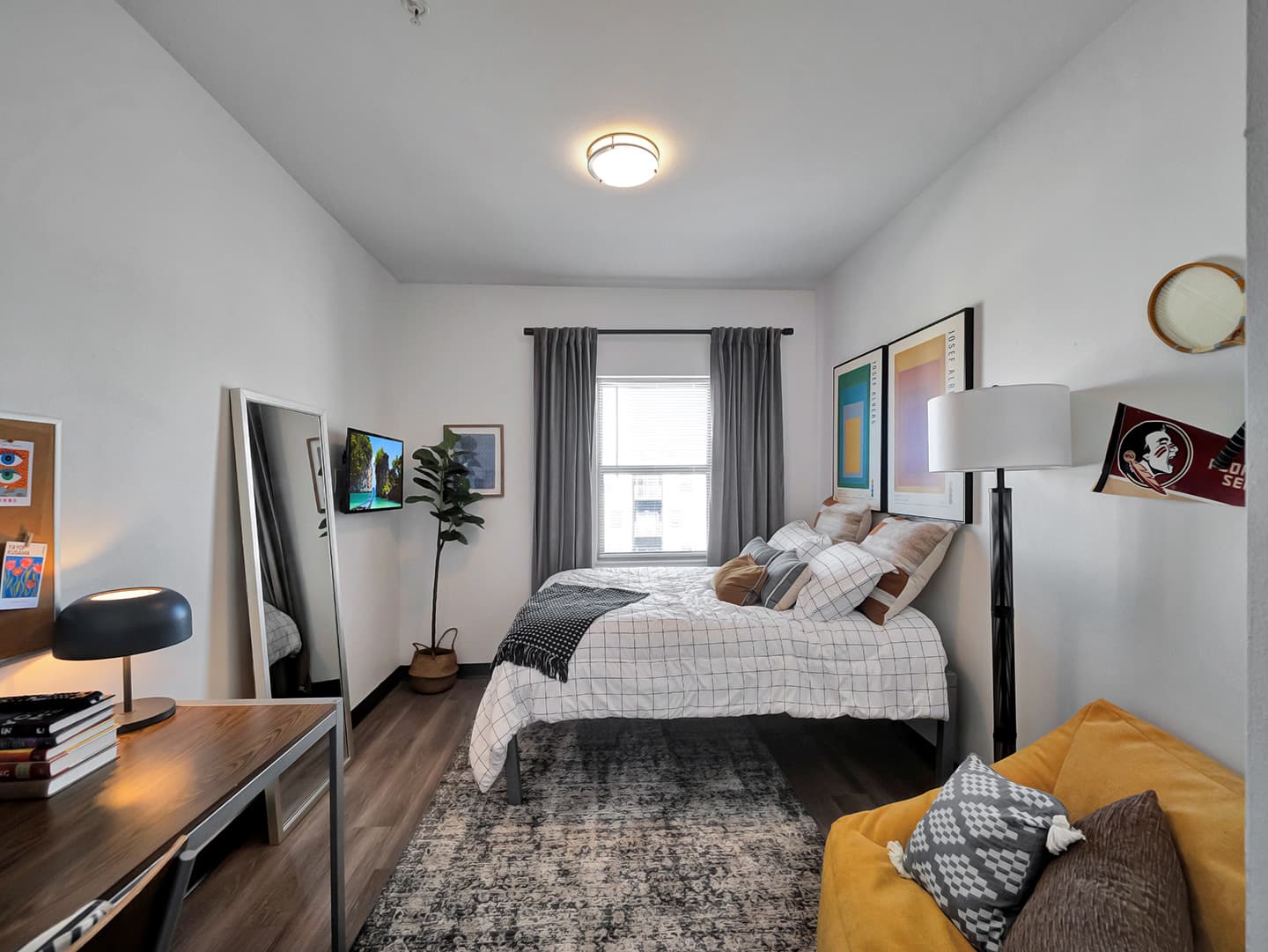 444-west-college-avenue–tallahassee–fl-32301—06