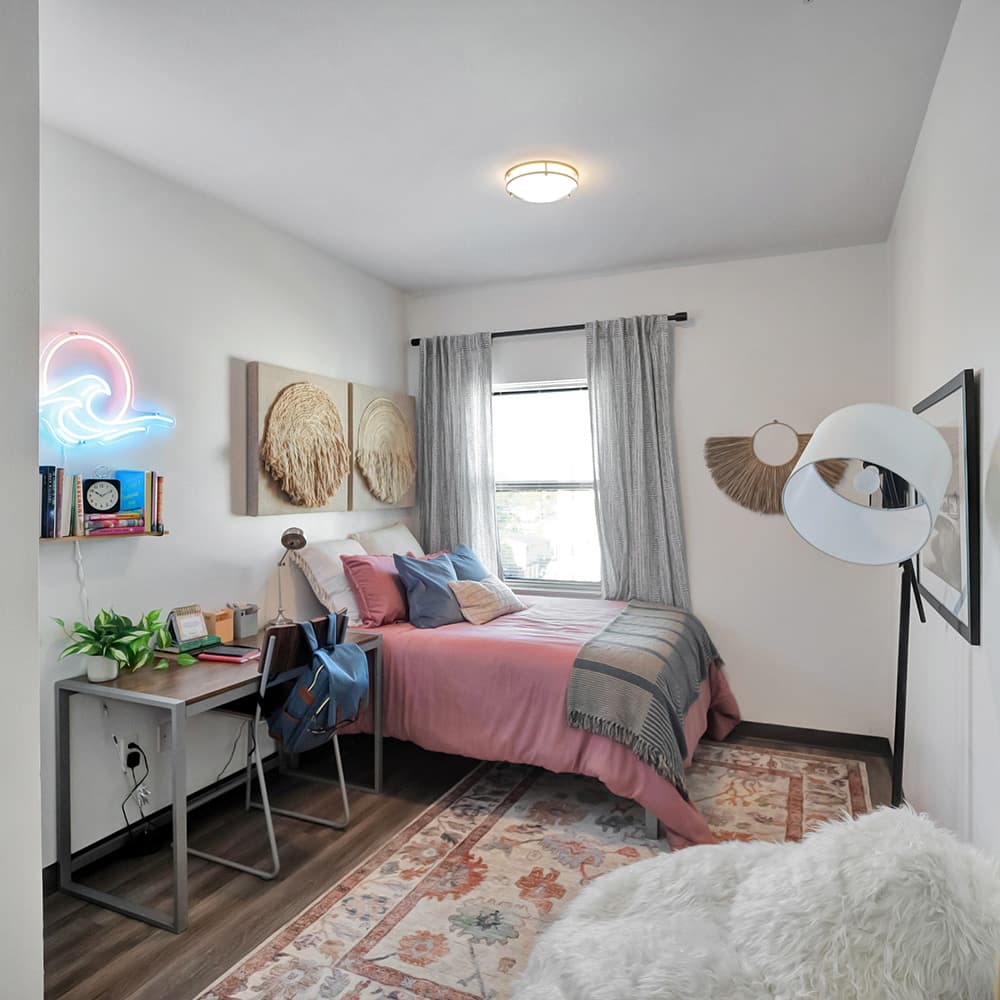 Rowe's Spacious 4-Bedroom Apartments | Live Near FSU